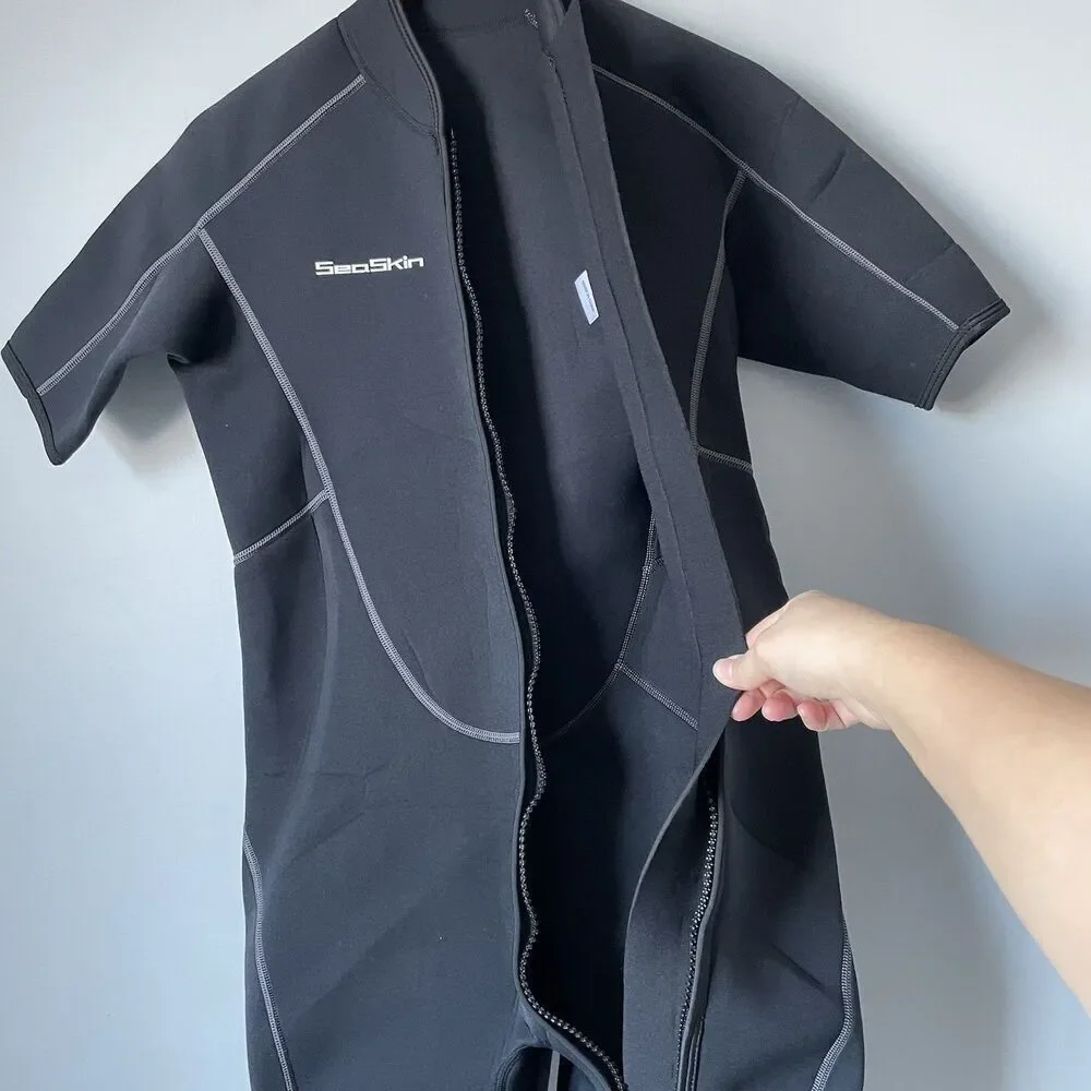 Seaskin 3mm Shorty Wetsuit Black Surfing Swimming Atheltic Unisex Size Medium